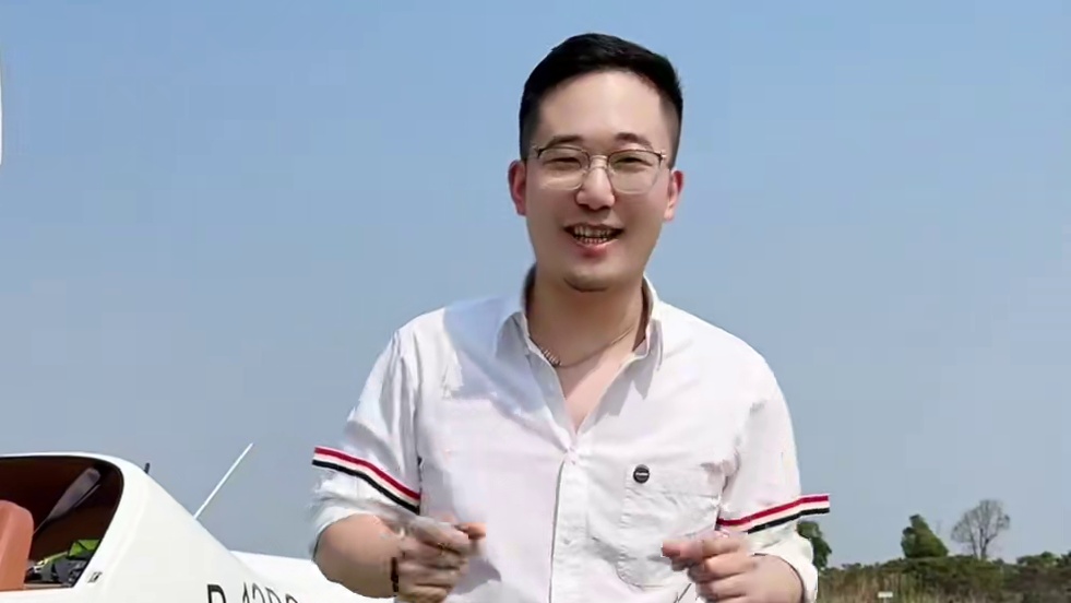 人生就要不断的去尝试和挑战自己, 害怕是每个人都有的,但突破了自我,你会发现生活是如此的精彩#挑战自