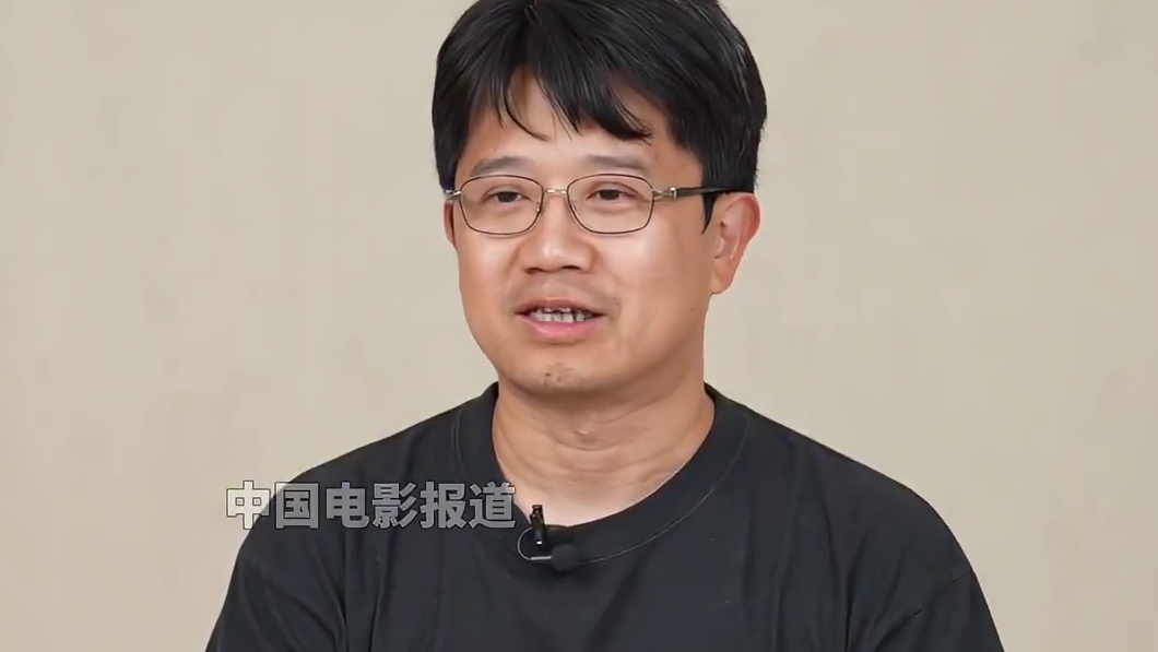 #马伯庸说因为上过班才懂班味  #马伯庸  说自己在2005年到2015年期间上了十年的班，所以他写