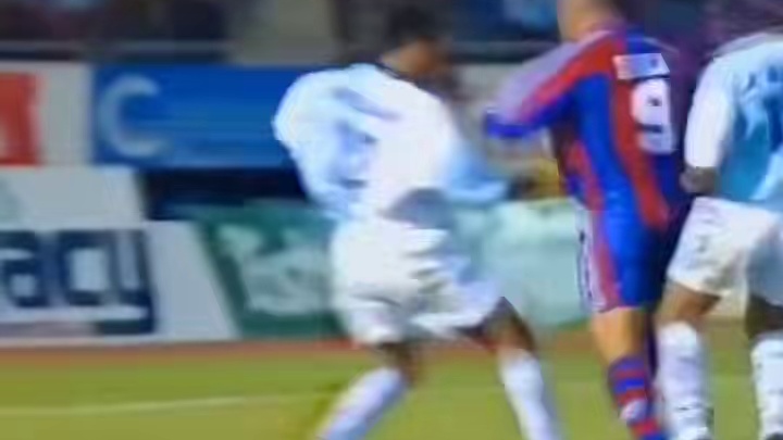 罗纳尔多一条龙服务#足球