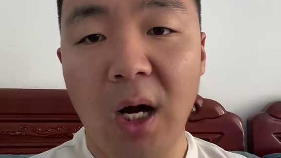 最强格斗女中医#石铭 比赛官宣，8月23日UFC上海站对阵巴西选手布鲁纳·布拉希尔，她能拿下首秀胜利