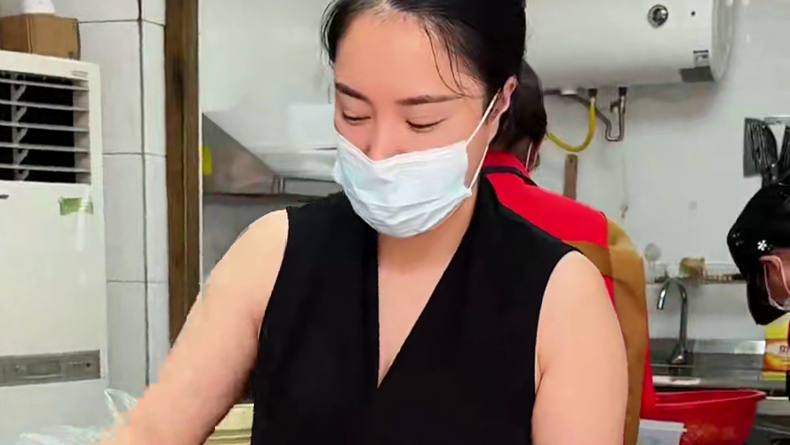 这么硬核的吃粉方式，我还是第一次，真的太爽啦#梅州 #梅州美食