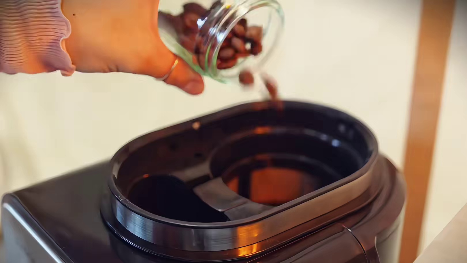 第2集：帐篷露营遇到暴雨天气，独自搭建帐篷，惬意户外生活