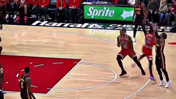 特雷杨：“空位是自己创造出来的”