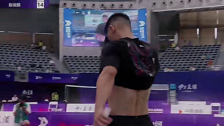 新疆林丹杯赵俊鹏名场面 #羽毛球 #林丹杯羽毛球公开赛 #羽毛球精彩片段 #新疆林丹杯