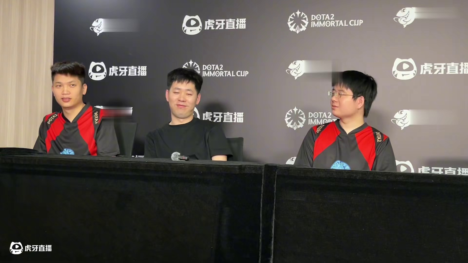 Kaka：叫鸡哥了，他不来【高祖望龙赛后采访】 #dota2 #dota2老头杯 #dota2不朽杯