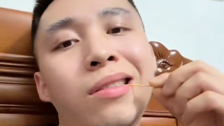 今天就是父亲节了，父爱如山，他总是不善言辞，却做着伟大的事。父亲节快乐，也祝天下所有父亲节日快乐❤️