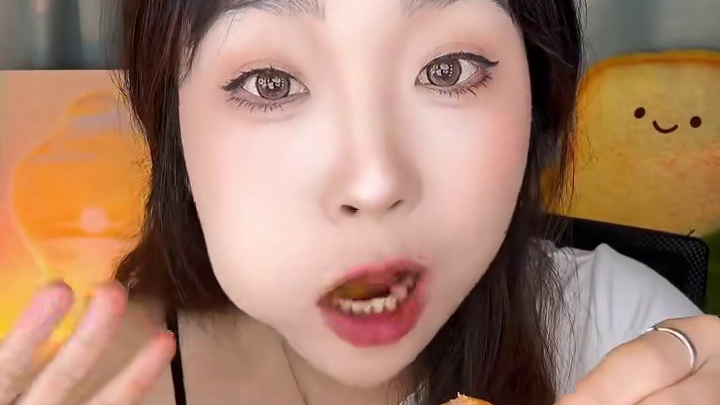 冷冻保存，到手50根烤肠呢！40根火山石烤肠，10根脆皮烤肠！一根不到8毛钱！想吃的时候丢进空气炸锅