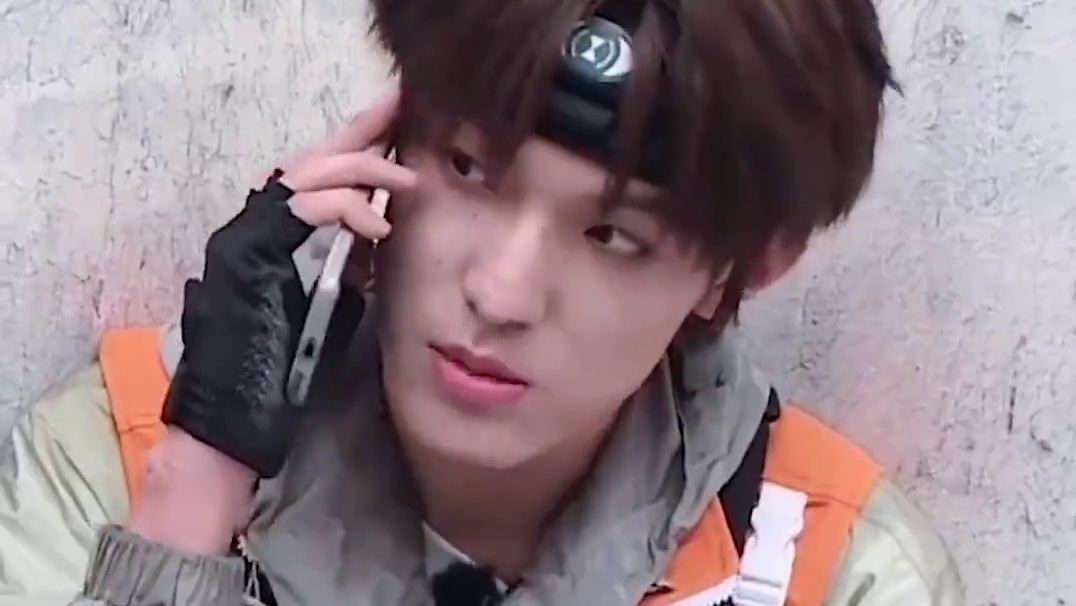 #张泽禹年轻的大脑就是好使 果然男生的魅力是解决问题的能力！#张泽禹边躲猎人边动脑子 #全员加速中