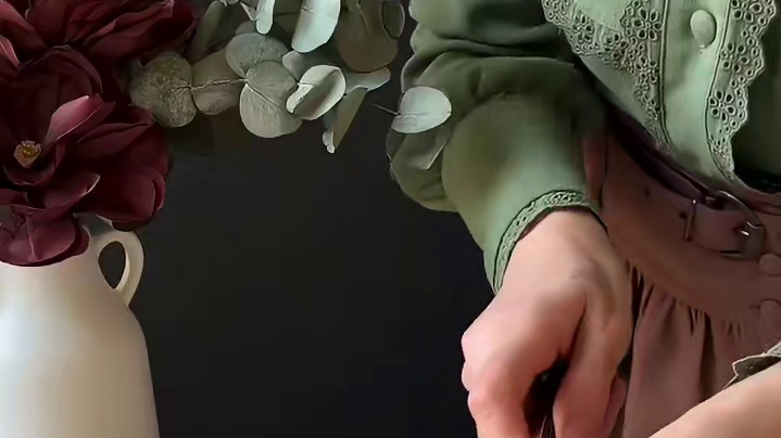 「法式泡芙」French Éclairs 【泡芙面团】
200 克 水
100 克 黄油
1 克 盐