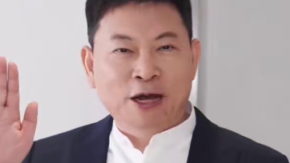 现在外面的世界都已经发展成这样了嘛，余总伸手使用AI掌静脉解锁，门就这么水灵灵开了#这可能是开锁公司