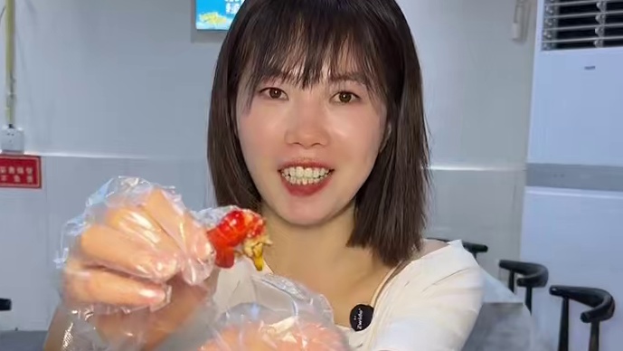 #小龙虾小龙虾 夏天的夜宵是不能没有小龙虾 呀，#夏天的第一顿小龙虾 #夏天吃小龙虾好不好