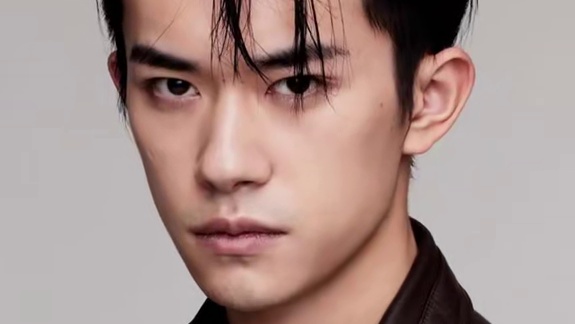 #易烊千玺最受传媒关注男主角 #第22届电影频道传媒关注单元荣誉名单 公布#易烊千玺 凭借电影《小小