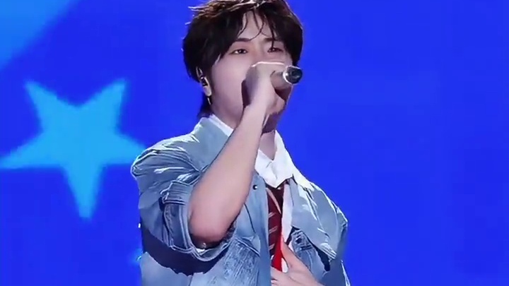 “多幸运有像你这样的朋友” #陆虎#像你这样的朋友#现场版live#我们的毕业歌#陆虎像你这样的朋友