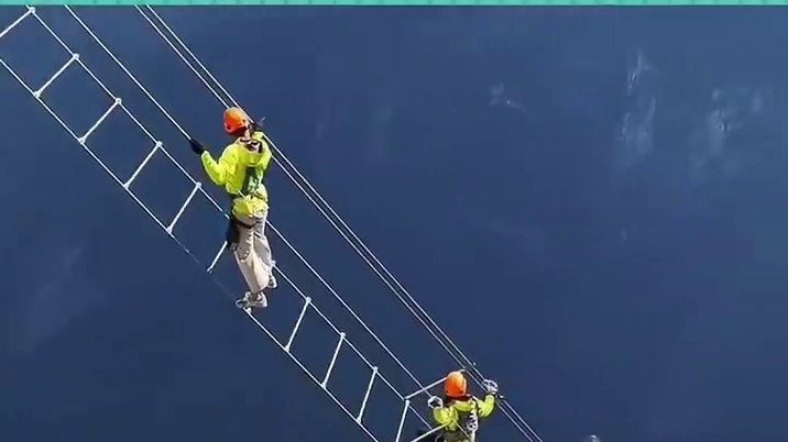 又活了一天，已经很厉害了#张家界 #张家界天梯 #张家界大峡谷 #旅游 #娱乐评论大赏