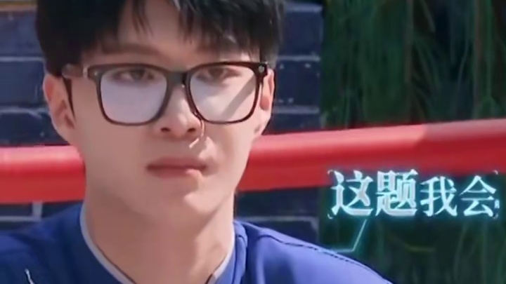 范丞丞请把你的小嘴巴闭～起～来～#范丞丞 #奔跑吧 #名场面 #范丞丞一开口就是笑点 #娱乐评论大赏