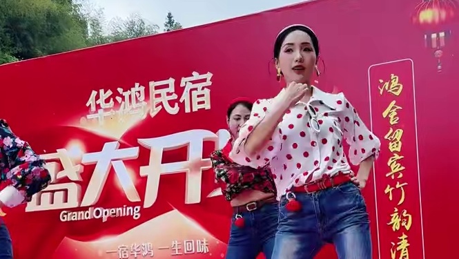 欢迎来到80 90年代。 #志几团队 #演出现场视频 #演出我们是认真的