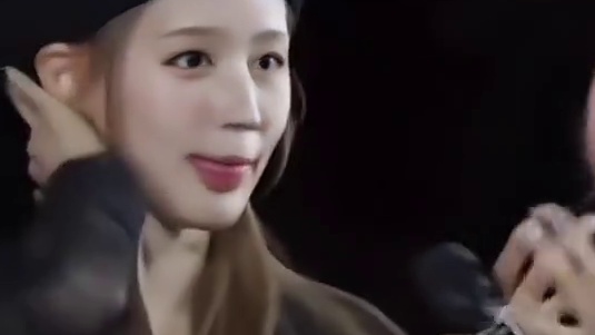 面姐成功逗笑雨琦