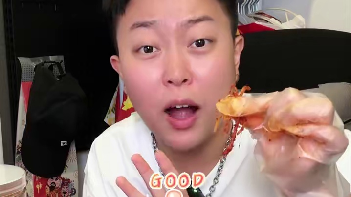 云南特色佤味鸡爪，没吃过的姐妹，我敢说你们吃了还会想吃#佤味鸡爪 #鸡爪 #香辣