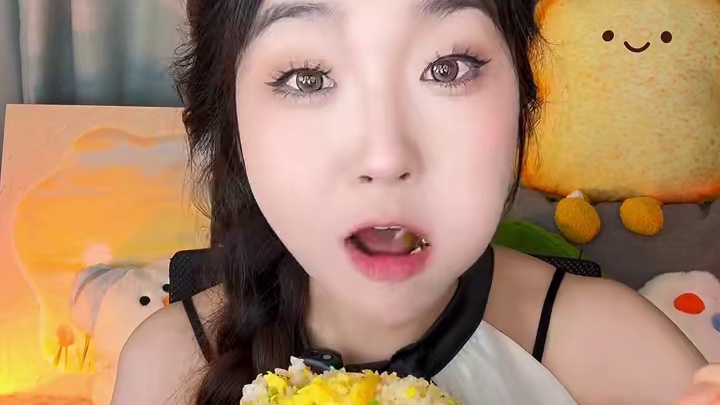 无辣不欢的姐妹去试试这个，可能以后你都逃不掉它的魅力了！一整根的辣椒腌制，又辣又下饭！#葱油椒 #下