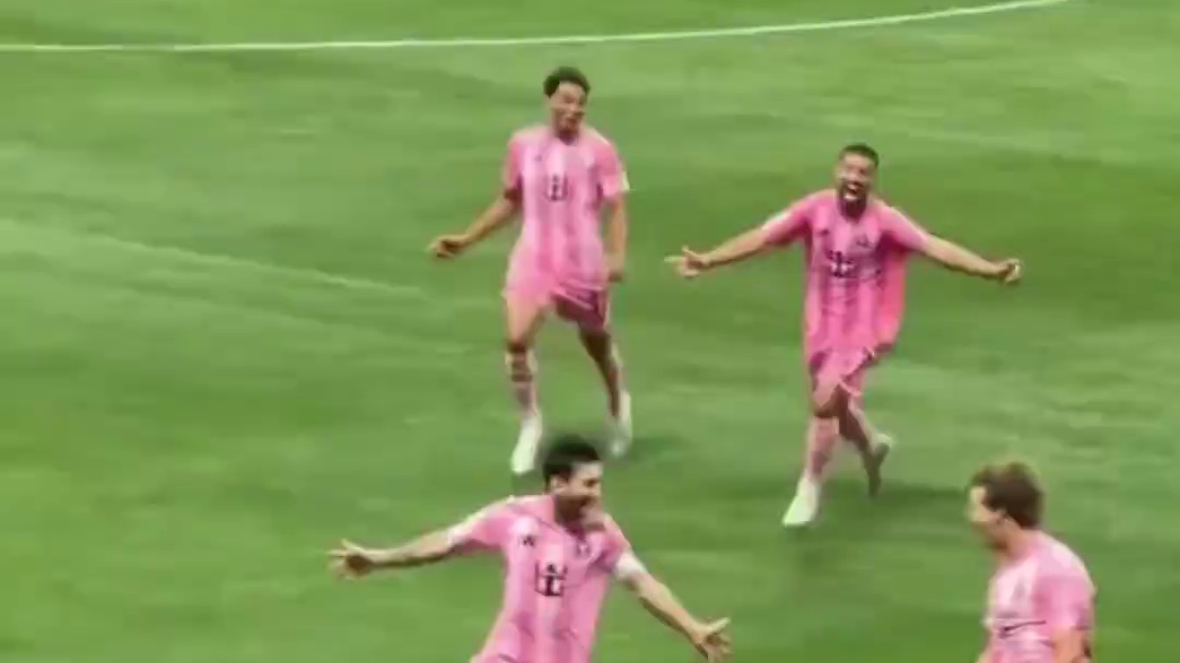 多角度欣赏！你永远可以相信梅西的任意球#足球