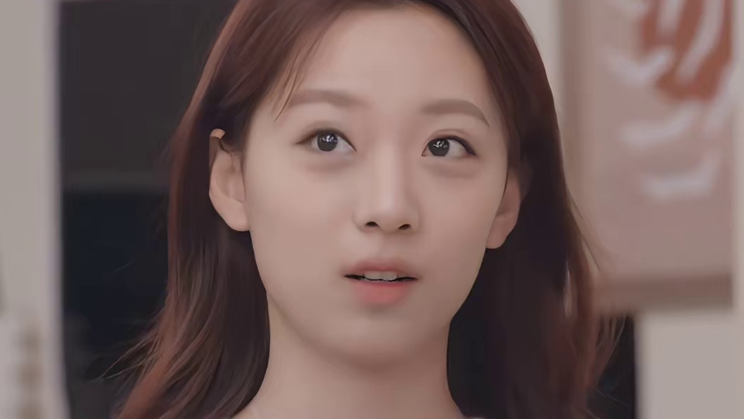 妹妹等look等到打瞌睡，但look转身却去了601小屋