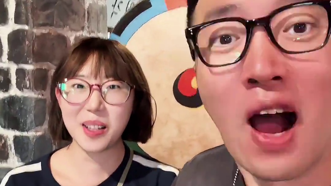 丹东溯源行 我俩谁好看