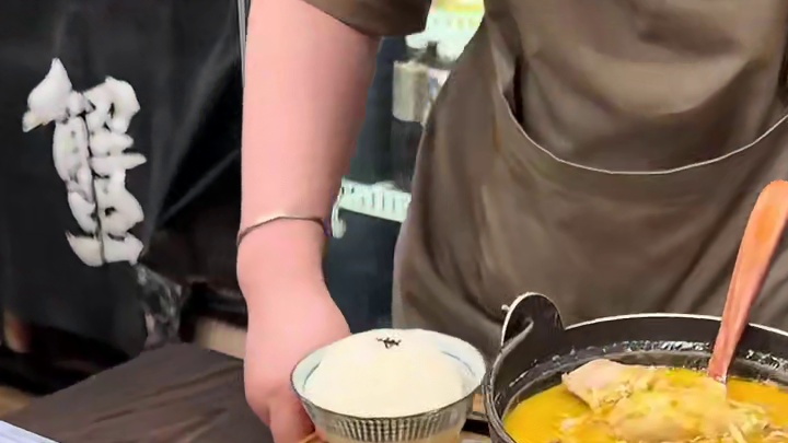 上海Citywalk南京西路！ 美景美食一路开逛～#vlog日常 #上海旅游 #美食 #蟹黄面 #万