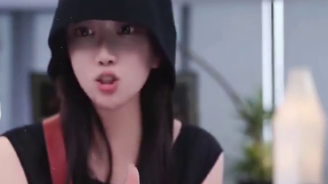 时尚又飒飒包头牛皮划痕拖鞋 #创作灵感 #时尚百万新星计划 AP洛哥植柔牛皮做旧划痕 做皱 包头拖鞋