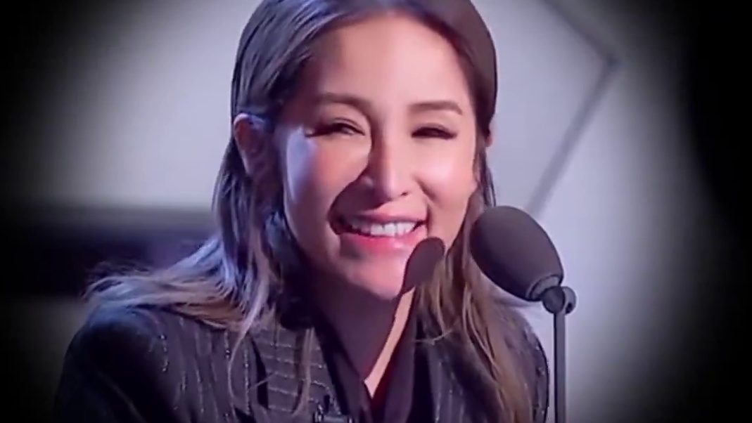 对比朱丹才发现！李湘：她生来就是享福的！含金量还在上升 #朱丹鸡腿事件 #朱丹迷惑发言 #朱丹道歉 