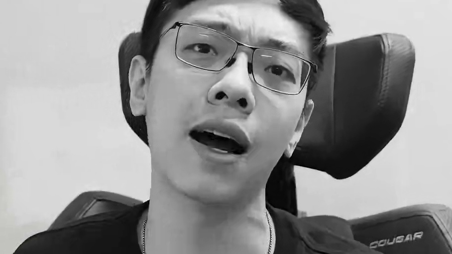 看看老一辈职业选手冰封夕阳的电脑！ #青蛙辅助