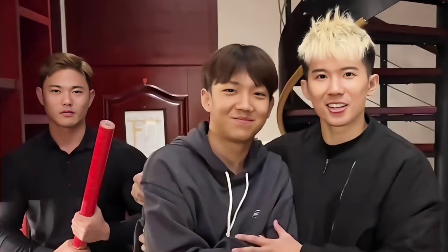 柯冉发视频回应周楷恒 并直言自己一直遭遇欺骗