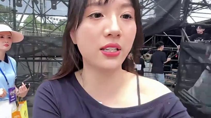 華創(chuàng)-豬豬小悠揭秘線下真實(shí)人氣驚呆網(wǎng)友 直播間VS現(xiàn)場血賺真相