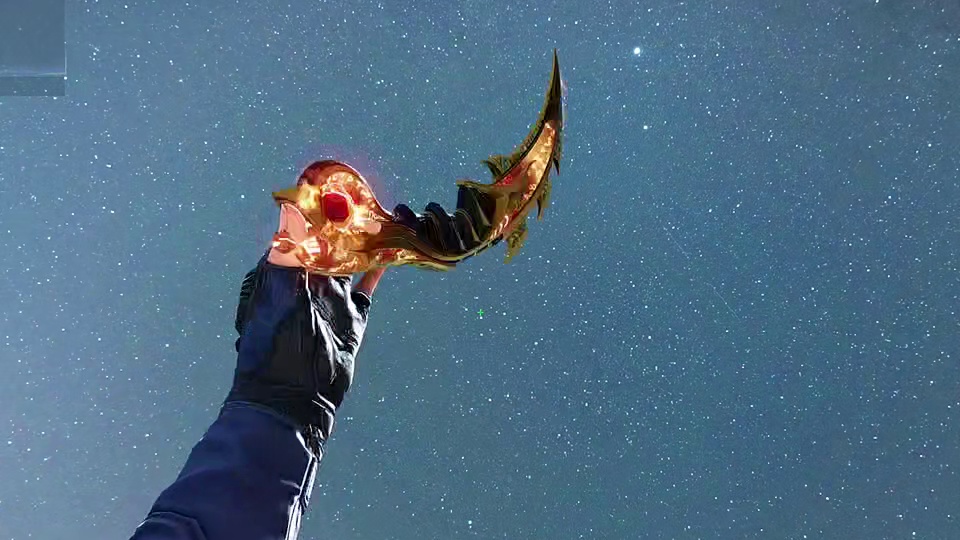 不期而至的风吹走，我们在偶然的大地上彷徨