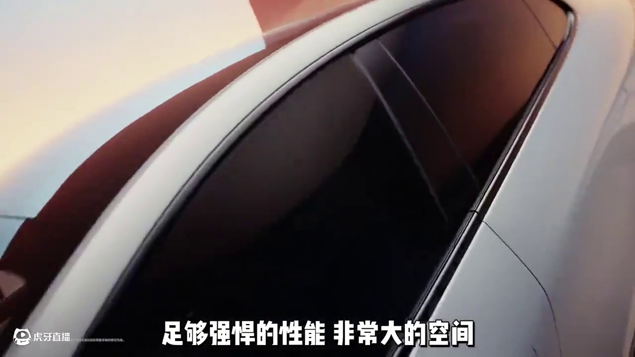 小鹏门店围观G7的人已经人山人海了？？ #年轻家庭都去门店看小鹏G7 #小鹏智驾太强了 #小鹏汽车