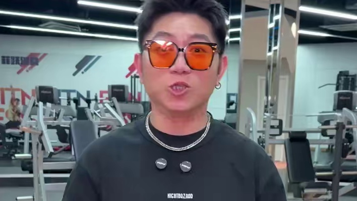 1000平方的超大健身空间！99就能练21天还送三杯黑咖啡！#健身房 #自律遇见更好的自己 #健身打