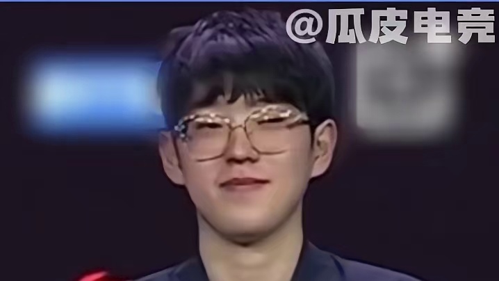 scout人设崩塌？粉丝礼物扔到狗窝？