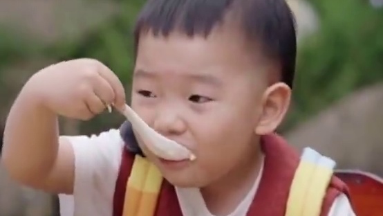 #干饭这方面登哥没输过 登哥真的妥妥的干饭王#综艺 #萌娃 #爸爸当家