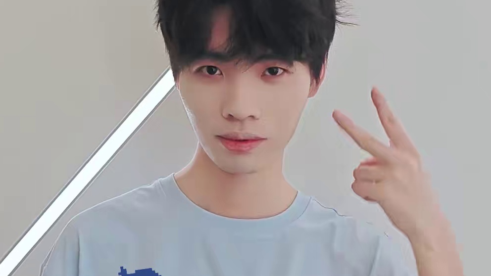 学了足足30秒 #狼队向鱼 #重庆狼队 #2025KPL夏季赛 #先擦鼻涕后提裤