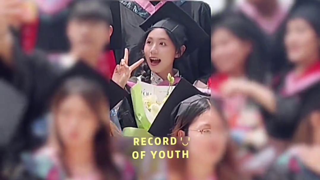 穿学士服去宇宙超级无敌大狂欢！！
周末见
#王源 #王源演唱会 #青春永不散场 #用卡点记录不散场的