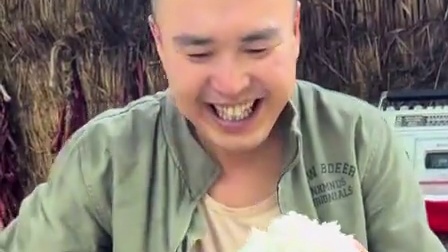 #美食#乡村守护人 #农村生活 今天吃猪头肉炒鸡蛋好香吃起来太过瘾啊