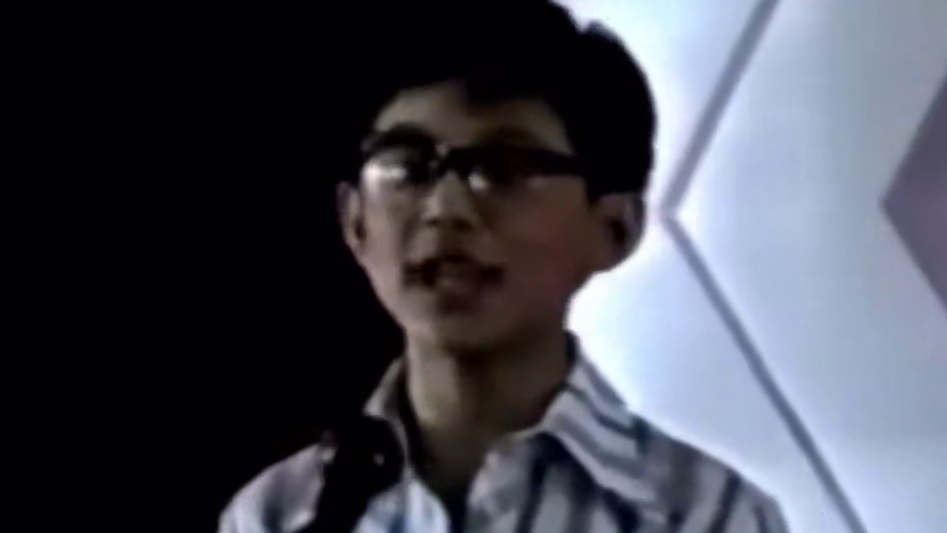 #何老师小时候就是何老师 别人出生，医生：是个婴儿   何炅出生，医生：是个老师#何炅 #何老师 #