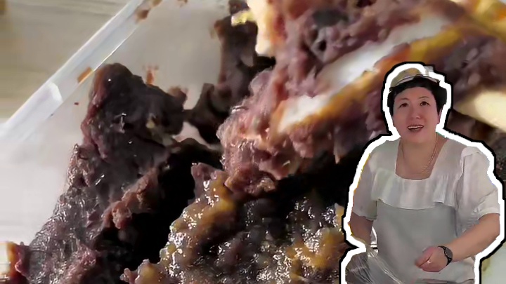 据说在东北传承了40多年的五花糕，15一斤，香甜软糯！