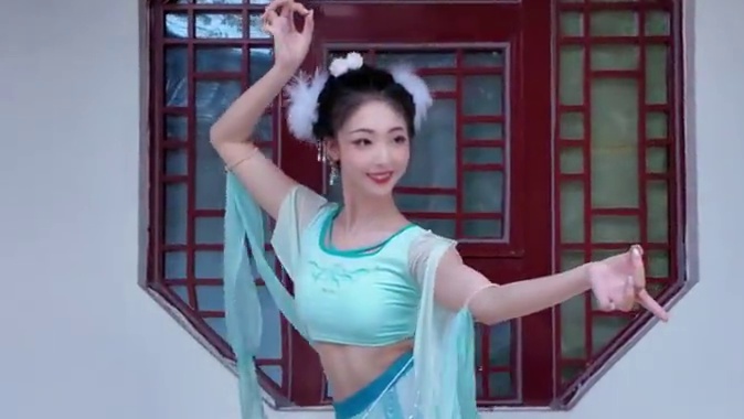 沉睡的雪山精灵苏醒了～
#踏雪归集 #古典舞 #舞蹈 #舞蹈翻跳 #敦煌