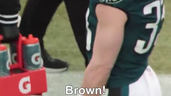 A.J布朗
A.J布朗！！
#AJ布朗 #NFL#费城老鹰#库珀德金#橄榄球