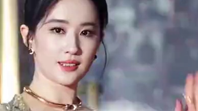 以为是中国人，实则是外籍的明星，刘亦菲美国籍，彭于晏加拿大，皇阿玛早入英国籍#刘亦菲 #彭于晏 #吴