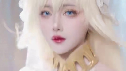 她好简单就夺走了我的心！快来新团本「涤罪心渊」拯救艾尔莎！
#晶核二周年 #晶核coa #晶核艾尔莎