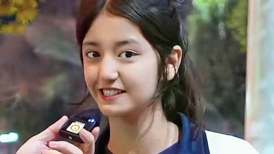 我就知道当年绝对不是为了那点葡萄干！ #娱乐评论大赏  #新疆  #美女   #万万没想到