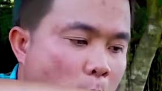 小茄子牛肉醬涼拌小螃蟹 #我的鄉(xiāng)村生活 #泰國大叔#泰國美食#泰國生活 #內(nèi)容啟發(fā)搜索