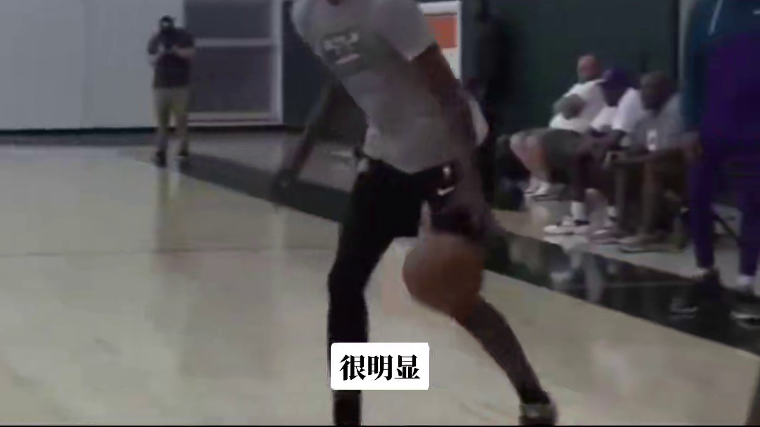 快船的补强来了 三年3000万签下小琼斯