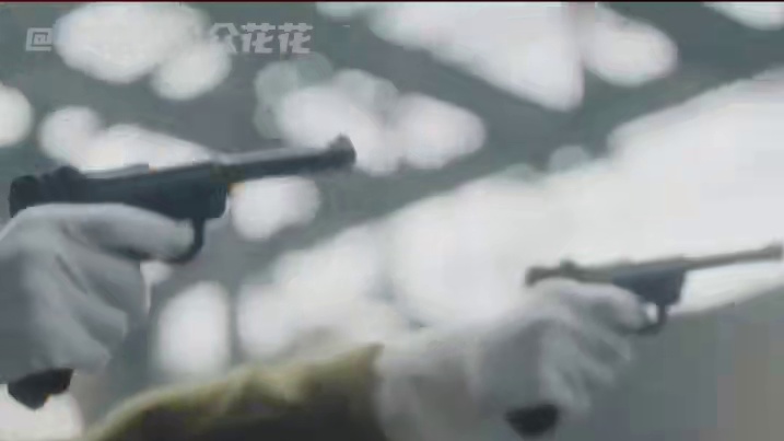 原来真的要在传奇落幕之时，才发现故事的开篇，就已经烙印着他的名字了。#于谨维 #于谨维潜渊下线意难平